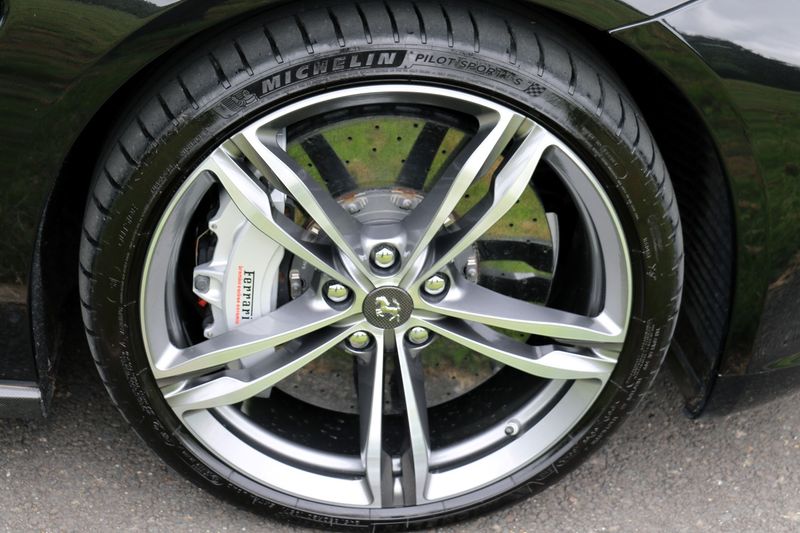 Ferrari GTC4Lusso V12