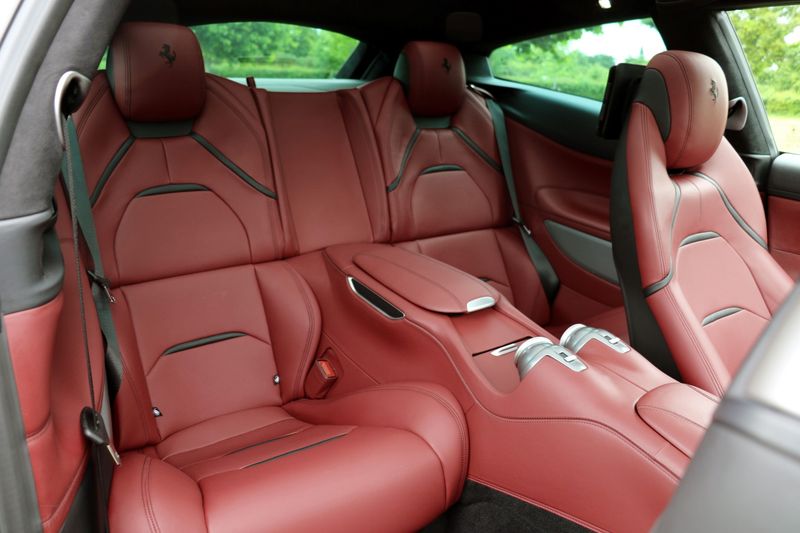 Ferrari GTC4Lusso V12