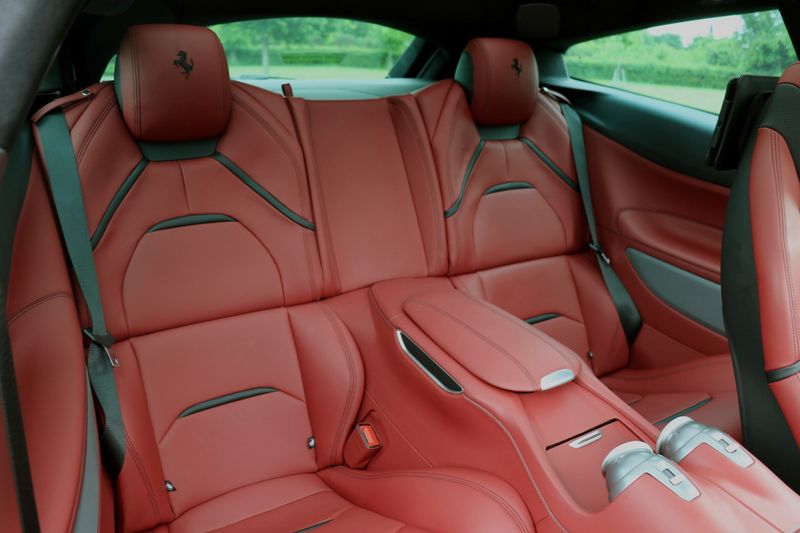 Ferrari GTC4Lusso V12