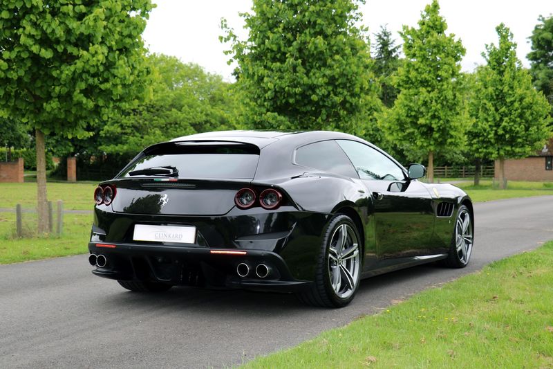 Ferrari GTC4Lusso V12