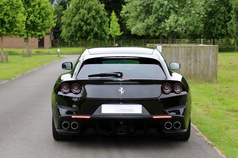 Ferrari GTC4Lusso V12