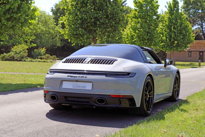 Porsche 992 Targa 4 GTS PDK