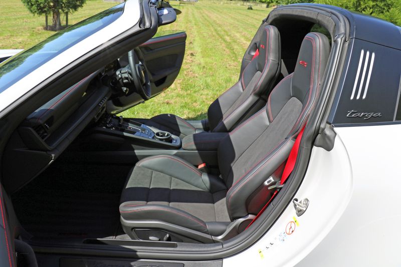 Porsche 992 Targa 4 GTS PDK