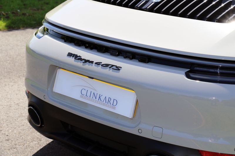 Porsche 992 Targa 4 GTS PDK