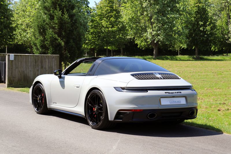 Porsche 992 Targa 4 GTS PDK