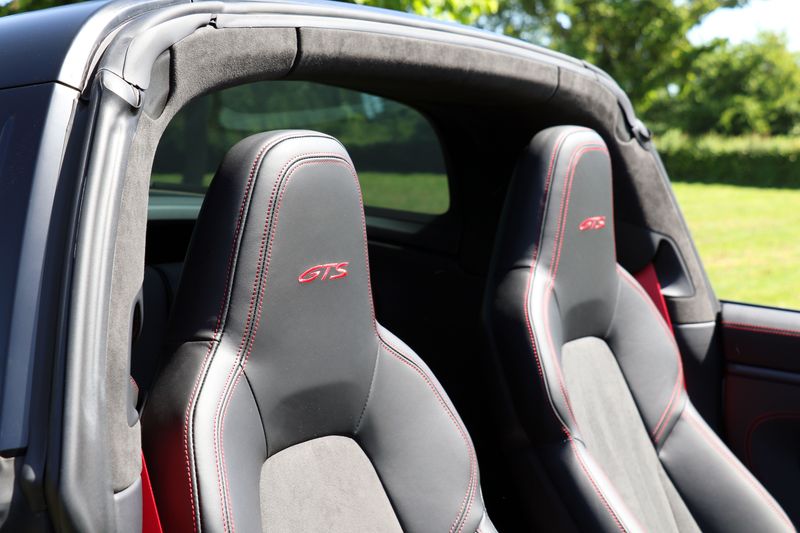 Porsche 992 Targa 4 GTS PDK