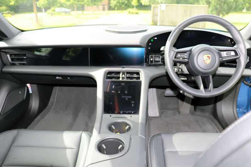Porsche Taycan 4 Cross Turismo Vat Qualifying