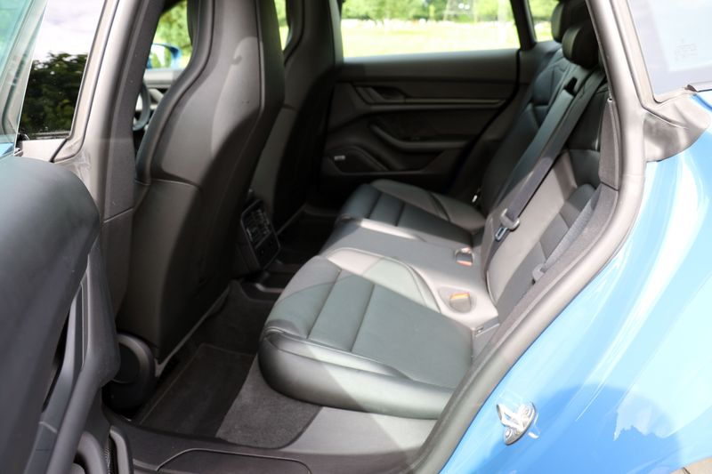 Porsche Taycan 4 Cross Turismo Vat Qualifying