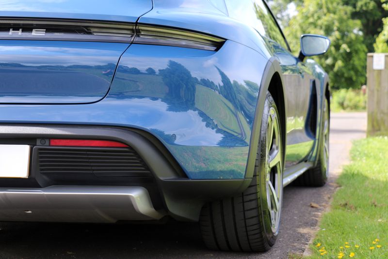 Porsche Taycan 4 Cross Turismo Vat Qualifying