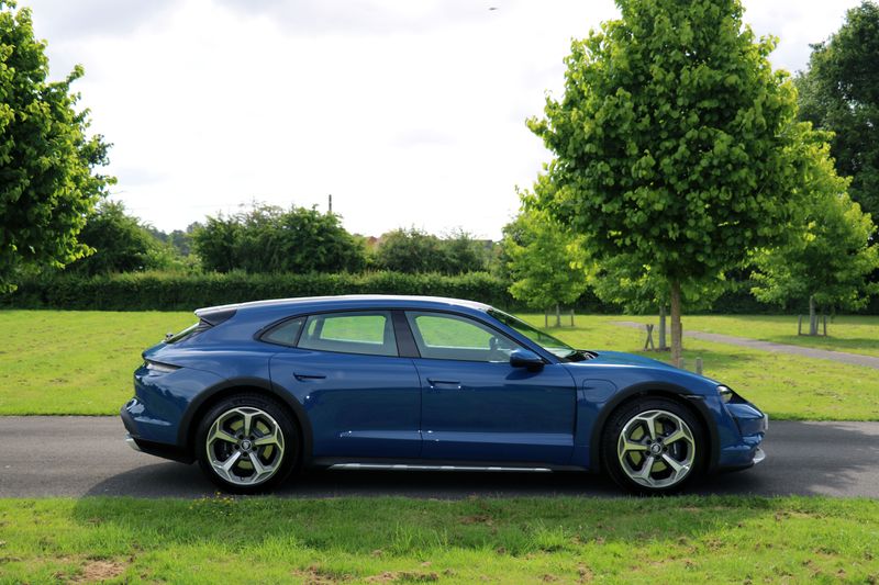 Porsche Taycan 4 Cross Turismo Vat Qualifying