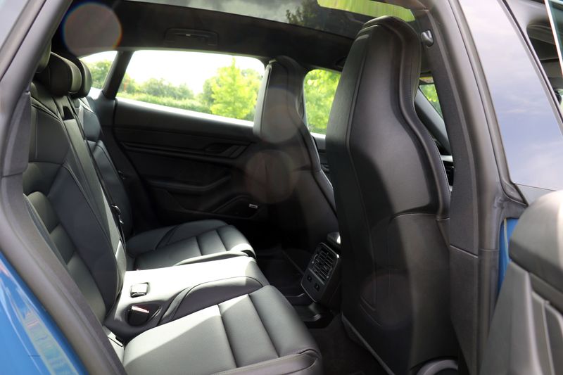 Porsche Taycan 4 Cross Turismo Vat Qualifying