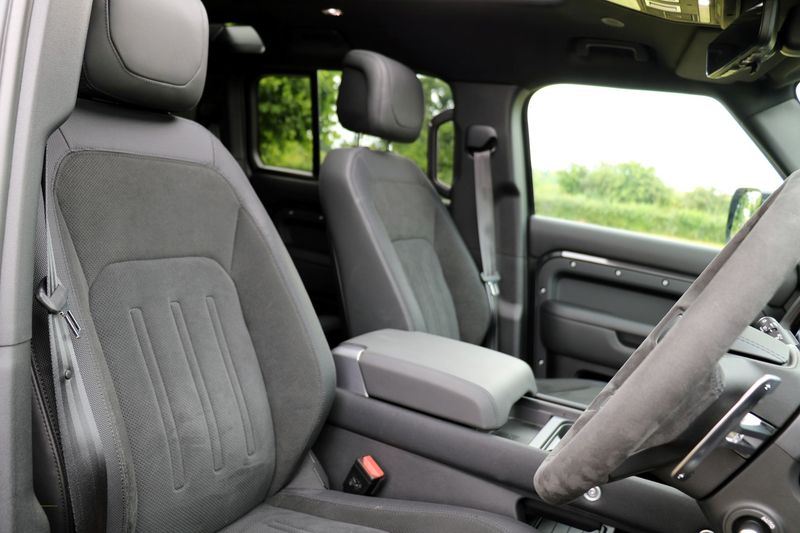 Landrover Defender 110 5.0 V8 Carpathian Edition