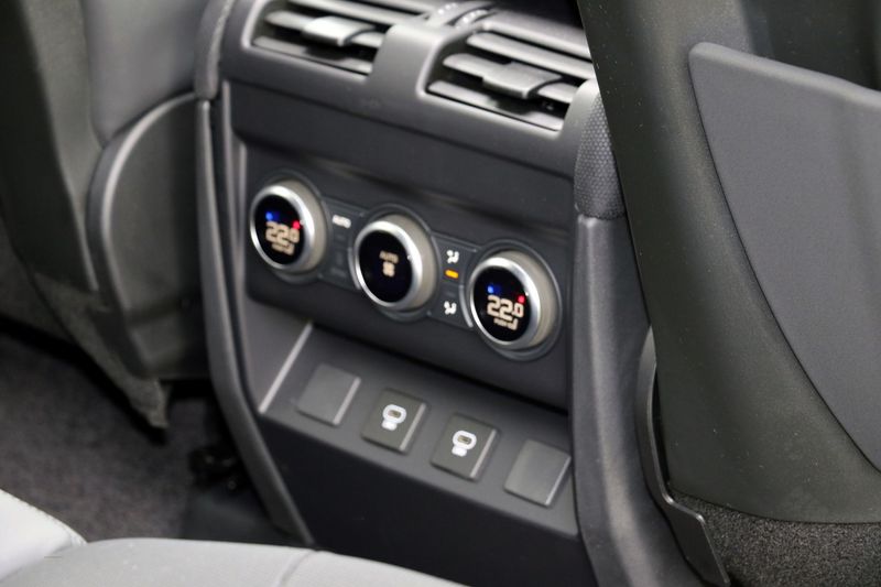 Landrover Defender 110 5.0 V8 Carpathian Edition