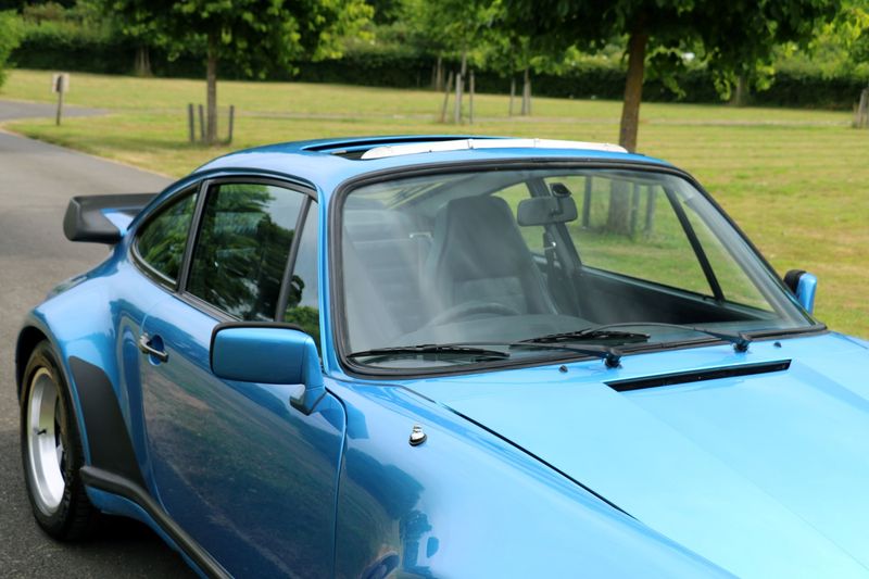 Porsche 930 Turbo 3.3 Coupe.
