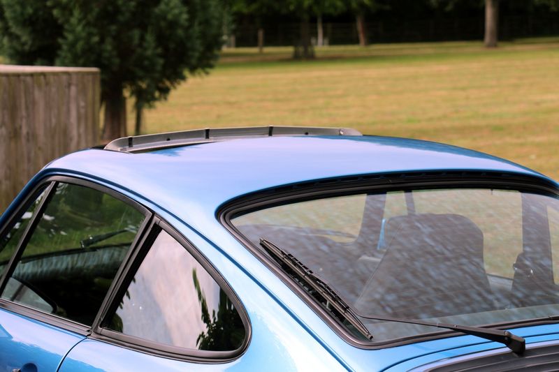 Porsche 930 Turbo 3.3 Coupe.