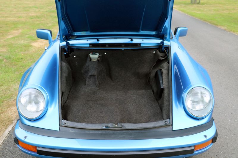 Porsche 930 Turbo 3.3 Coupe.