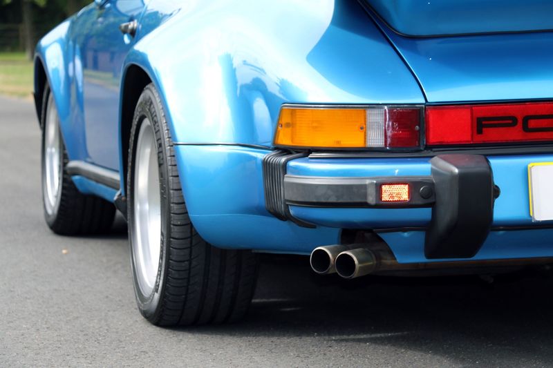 Porsche 930 Turbo 3.3 Coupe.
