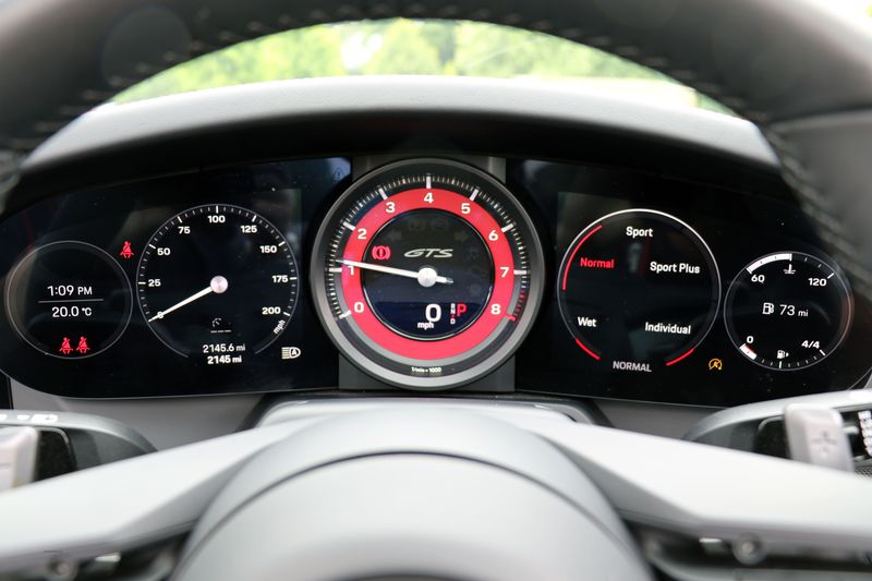 Porsche 992 4 GTS Convertible PDK