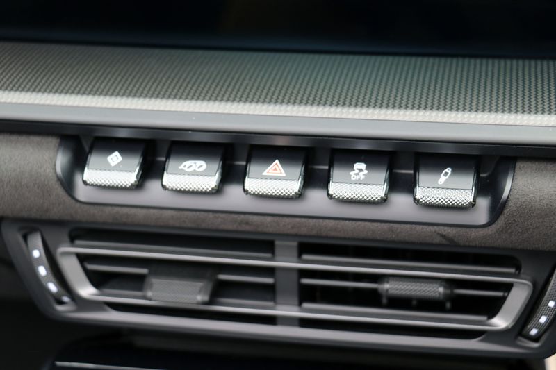 Porsche 992 4 GTS Convertible PDK