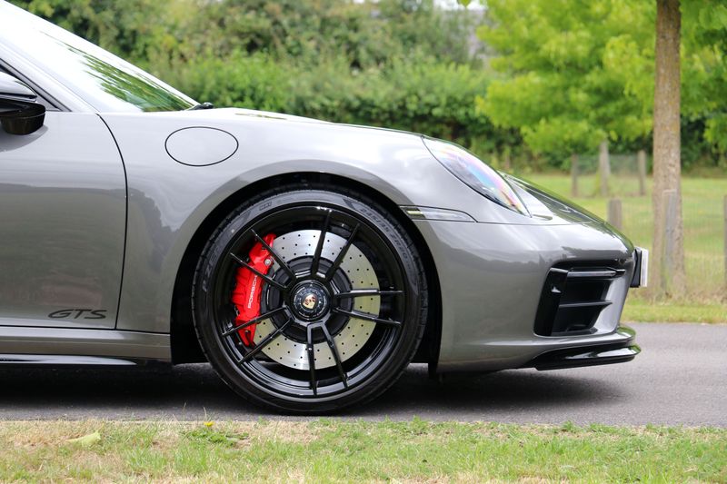 Porsche 992 4 GTS Convertible PDK