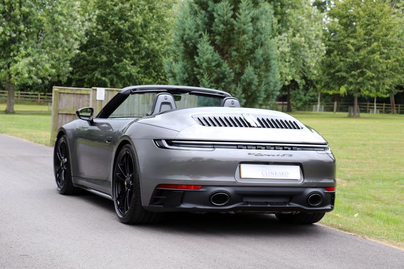 Porsche 992 4 GTS Convertible PDK