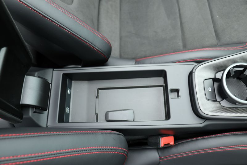 Porsche 992 4 GTS Convertible PDK