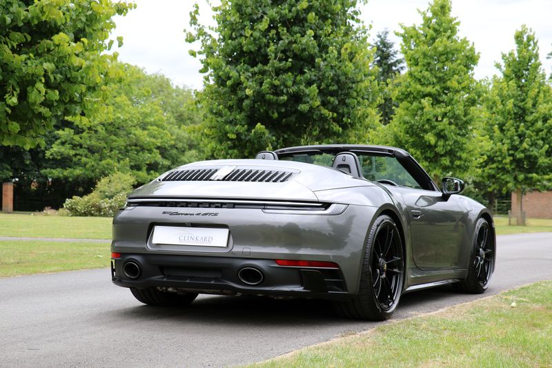 Porsche 992 4 GTS Convertible PDK