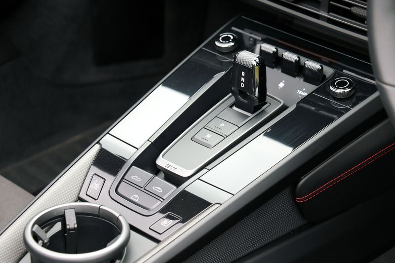 Porsche 992 4 GTS Convertible PDK