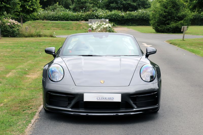 Porsche 992 4 GTS Convertible PDK