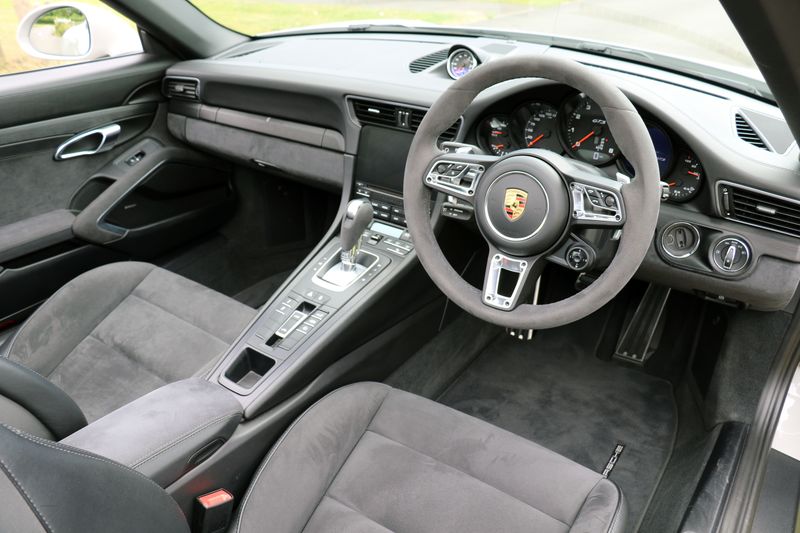 Porsche 991 Targa 4 GTS PDK