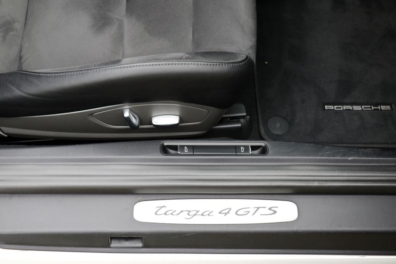 Porsche 991 Targa 4 GTS PDK