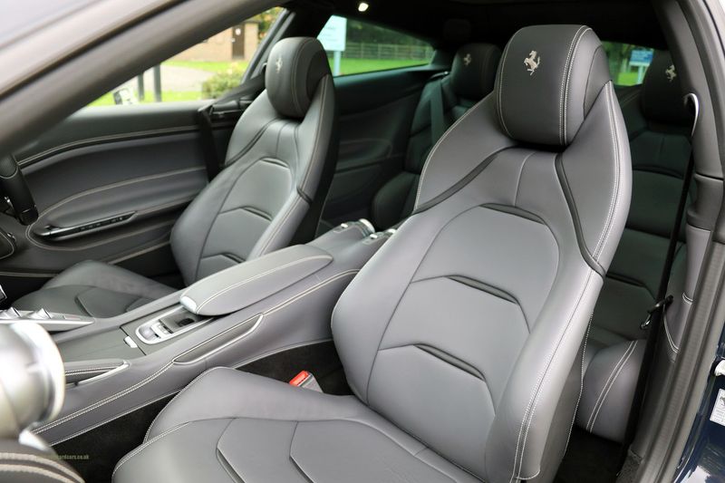 Ferrari GTC4 Lusso V8