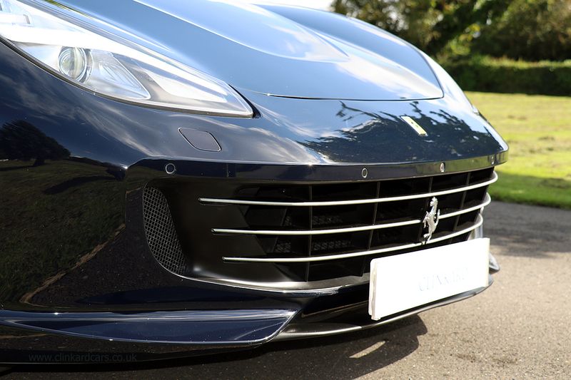 Ferrari GTC4 Lusso V8