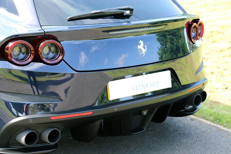 Ferrari GTC4 Lusso V8