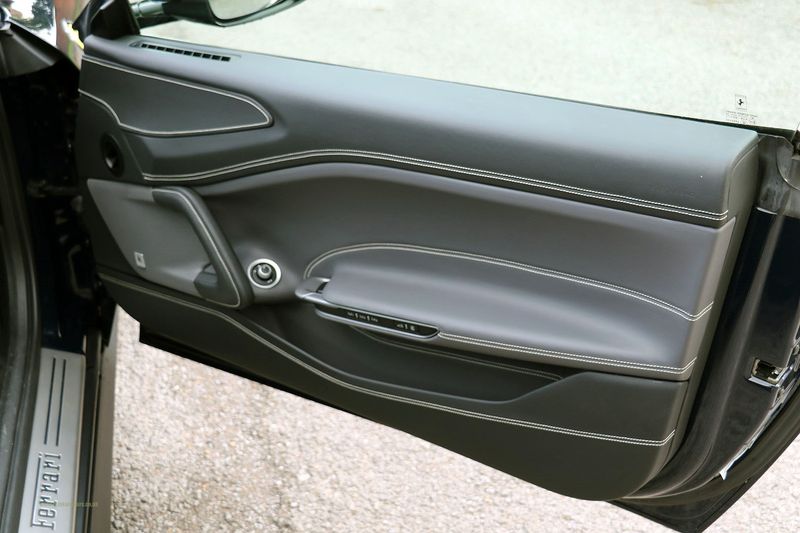 Ferrari GTC4 Lusso V8