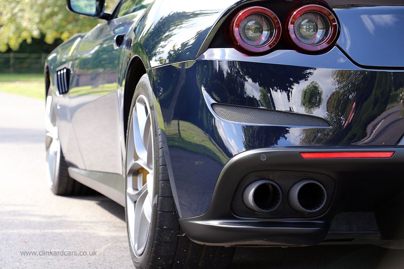 Ferrari GTC4 Lusso V8
