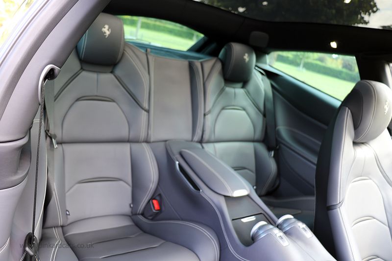 Ferrari GTC4 Lusso V8