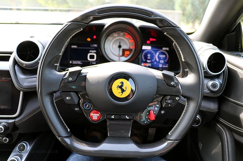 Ferrari GTC4 Lusso V8