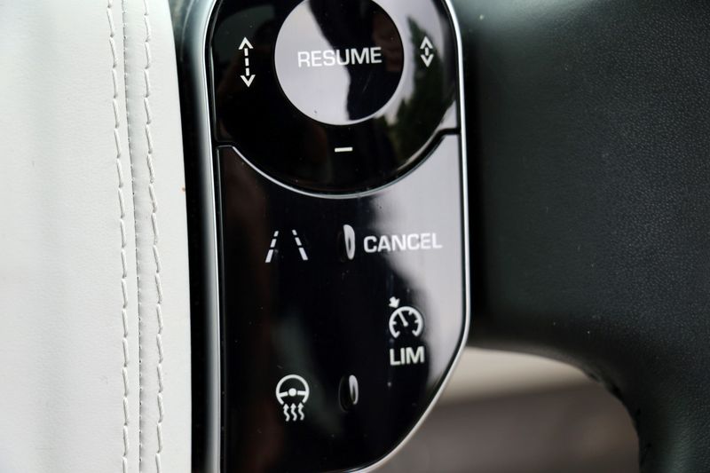 Range Rover SV Autobiography