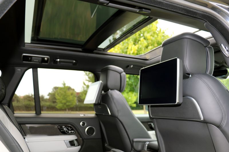 Range Rover SV Autobiography