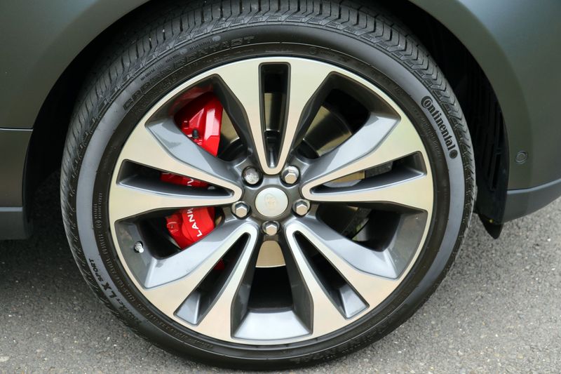 Range Rover SV Autobiography