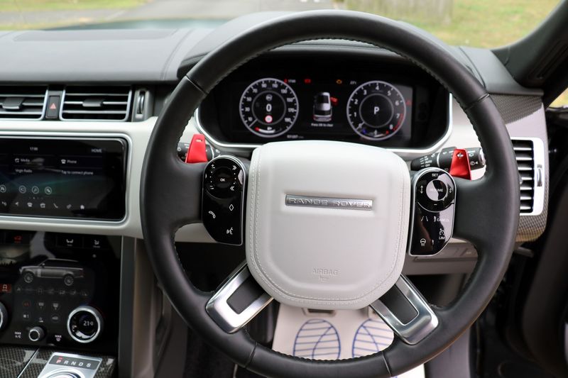 Range Rover SV Autobiography