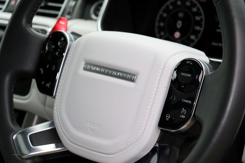 Range Rover SV Autobiography