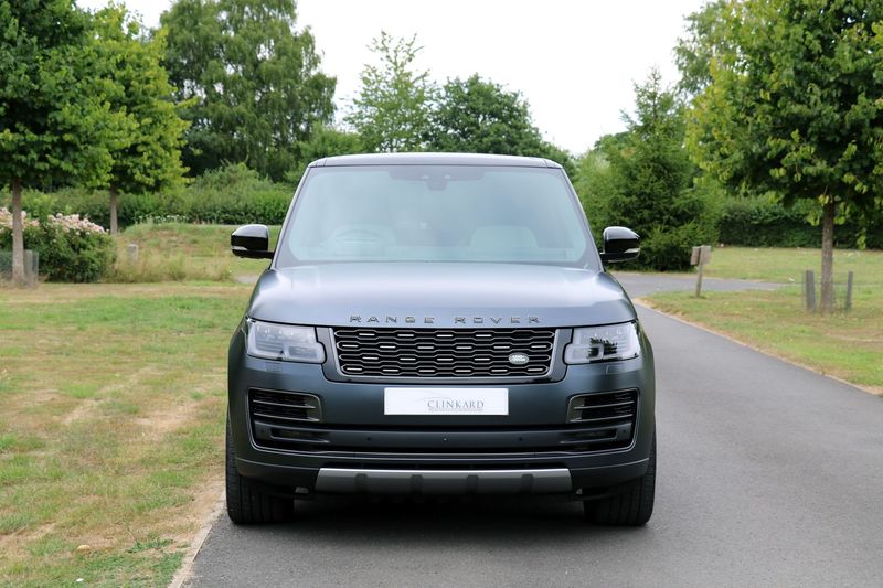 Range Rover SV Autobiography