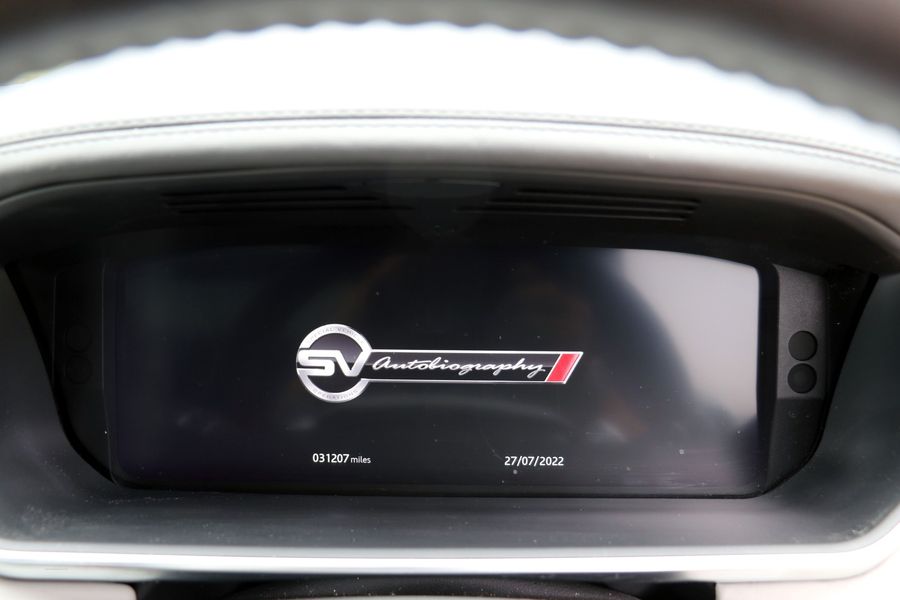 Range Rover SV Autobiography