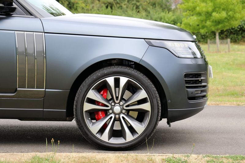 Range Rover SV Autobiography