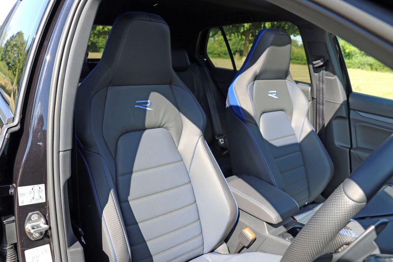 Volkswagen Golf R 2.0 TSi 320 DSG 4Motion