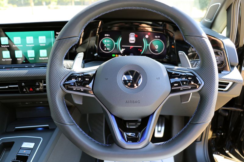 Volkswagen Golf R 2.0 TSi 320 DSG 4Motion