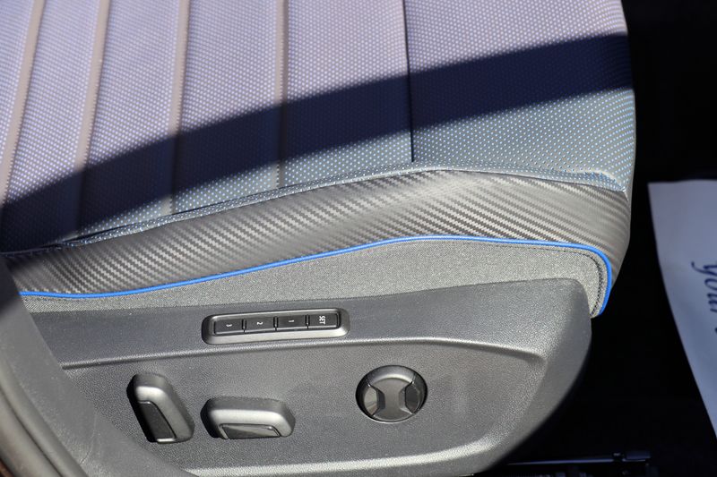 Volkswagen Golf R 2.0 TSi 320 DSG 4Motion