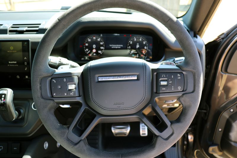 Landrover Defender 110 5.0 V8 Carpathian Edition with Urban Styling